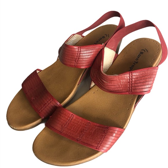 BARETRAPS Leather Slingback Low Wedge - Picture 4 of 10